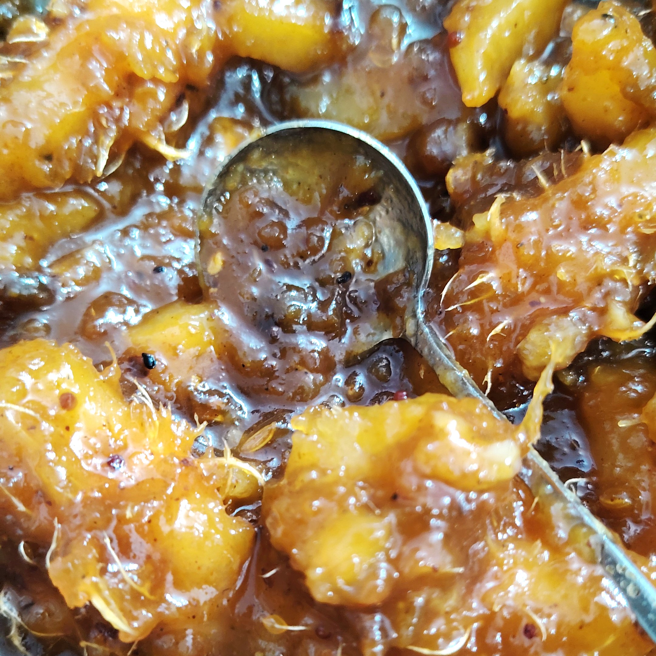 amra 2 Amrar Chutney (আমড়ার চাটনী)